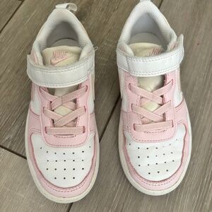 Nike Kids Court Borough Low Recraft GS girls size 9.5